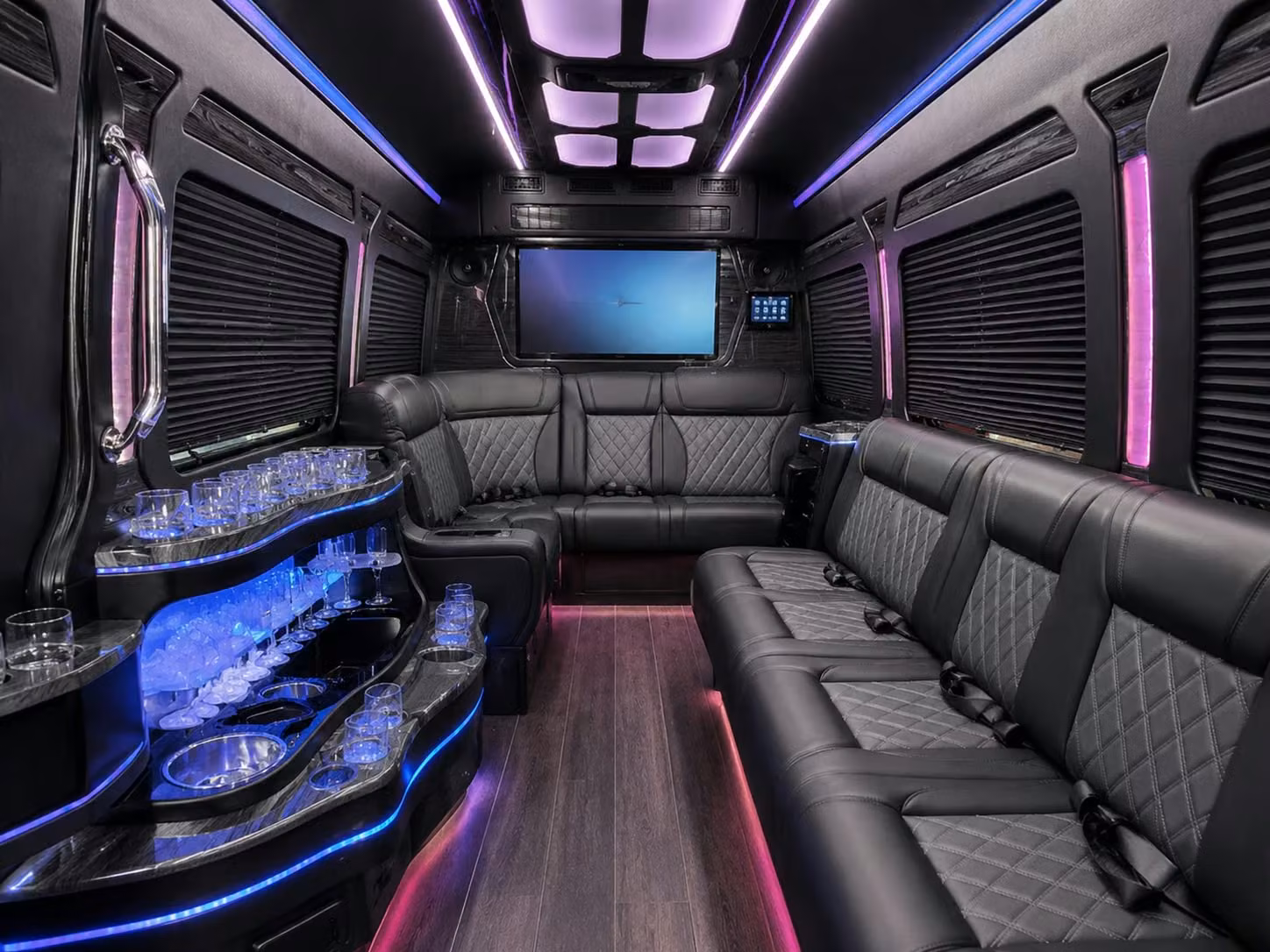 bus rental options for hampton trips