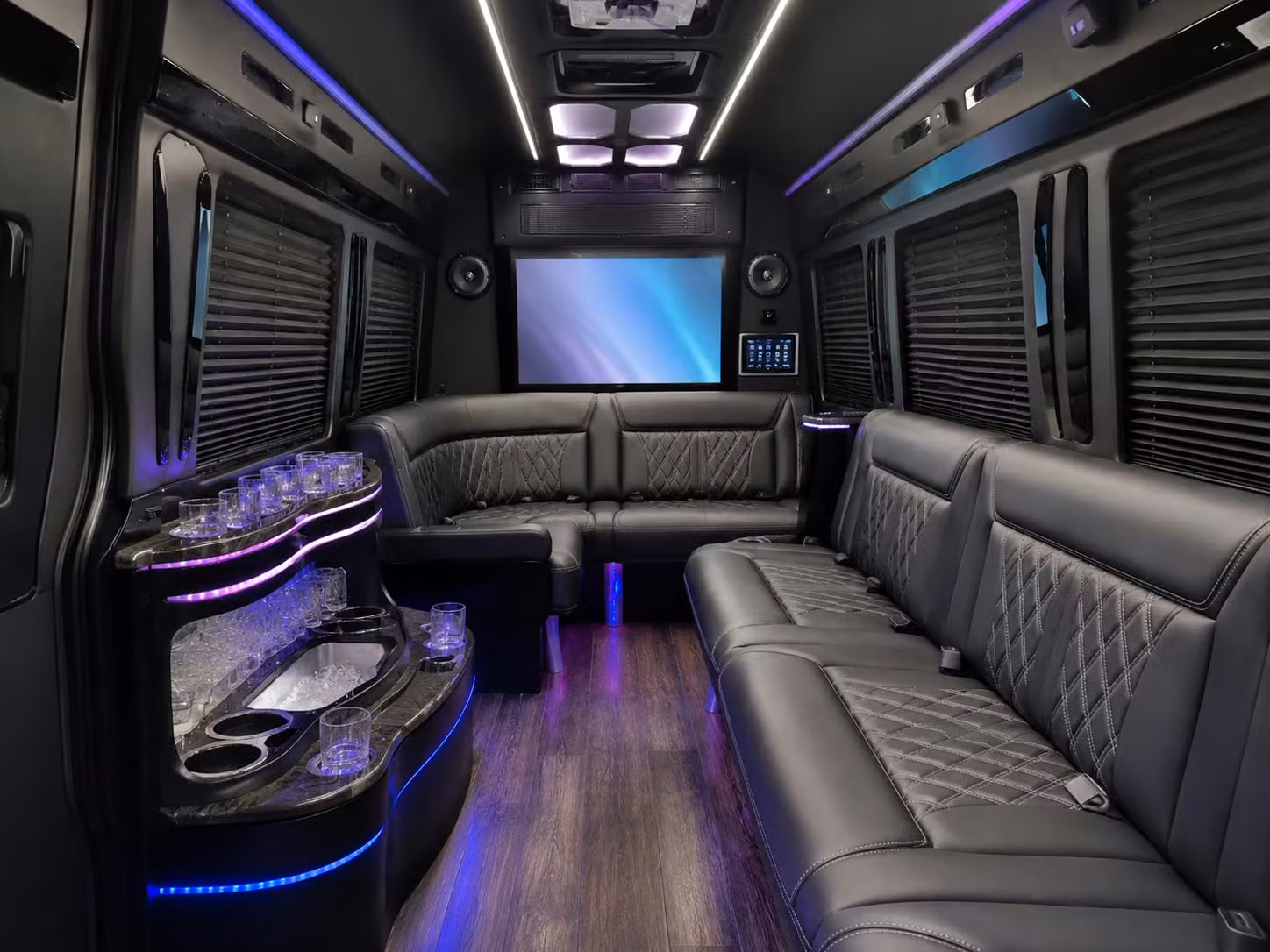 school field trip charter bus rentals in hampton
